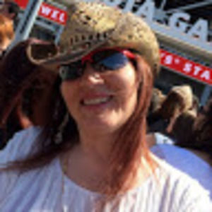 Meet your Posher, Annette